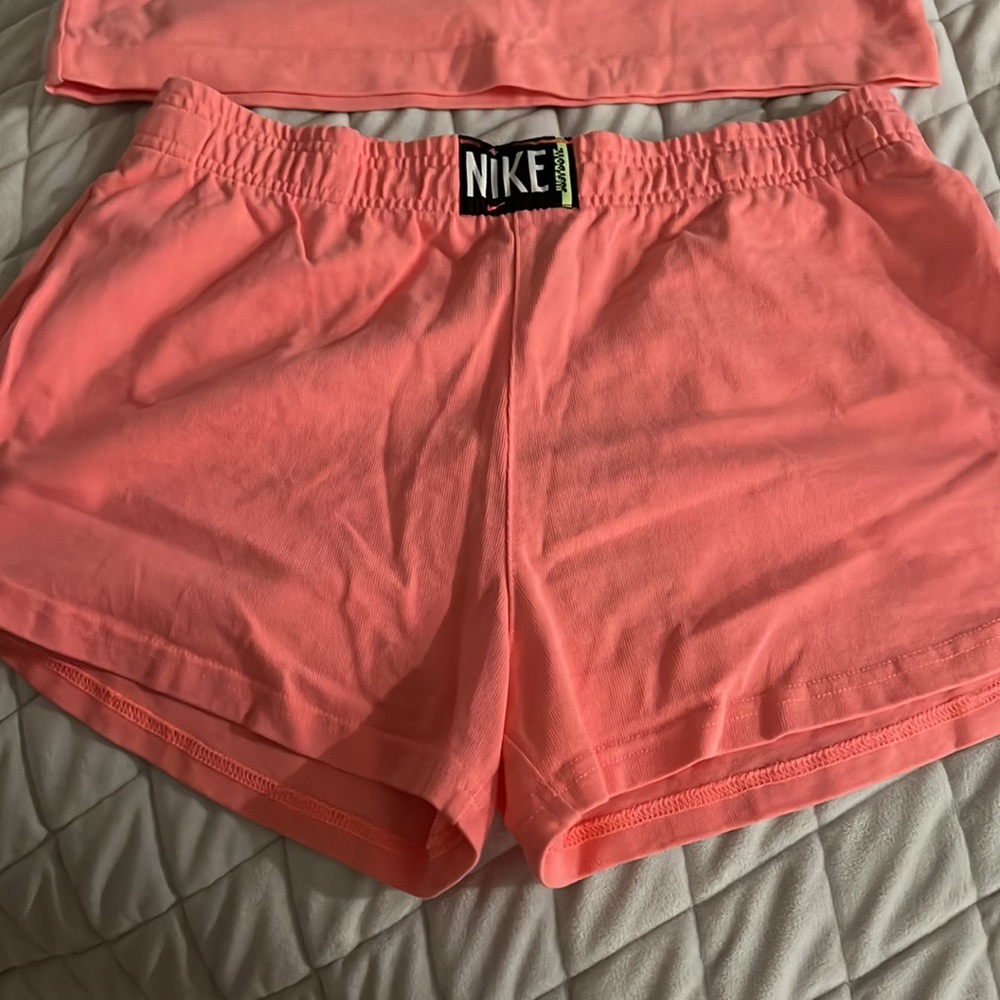Nike workout 90s vibe set - Picture 2 of 3